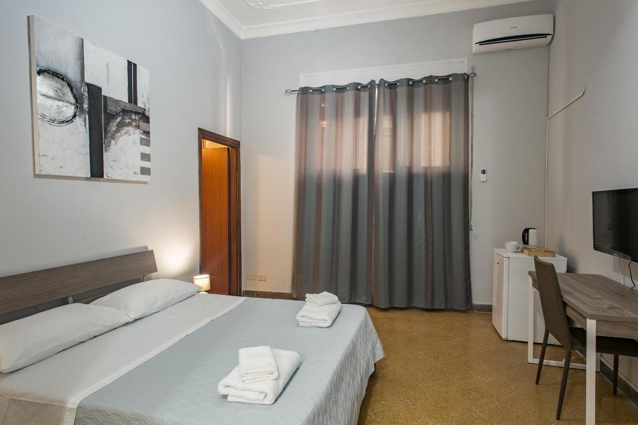 Giachi Friendly Rooms Alla Stazione Палермо Екстер'єр фото