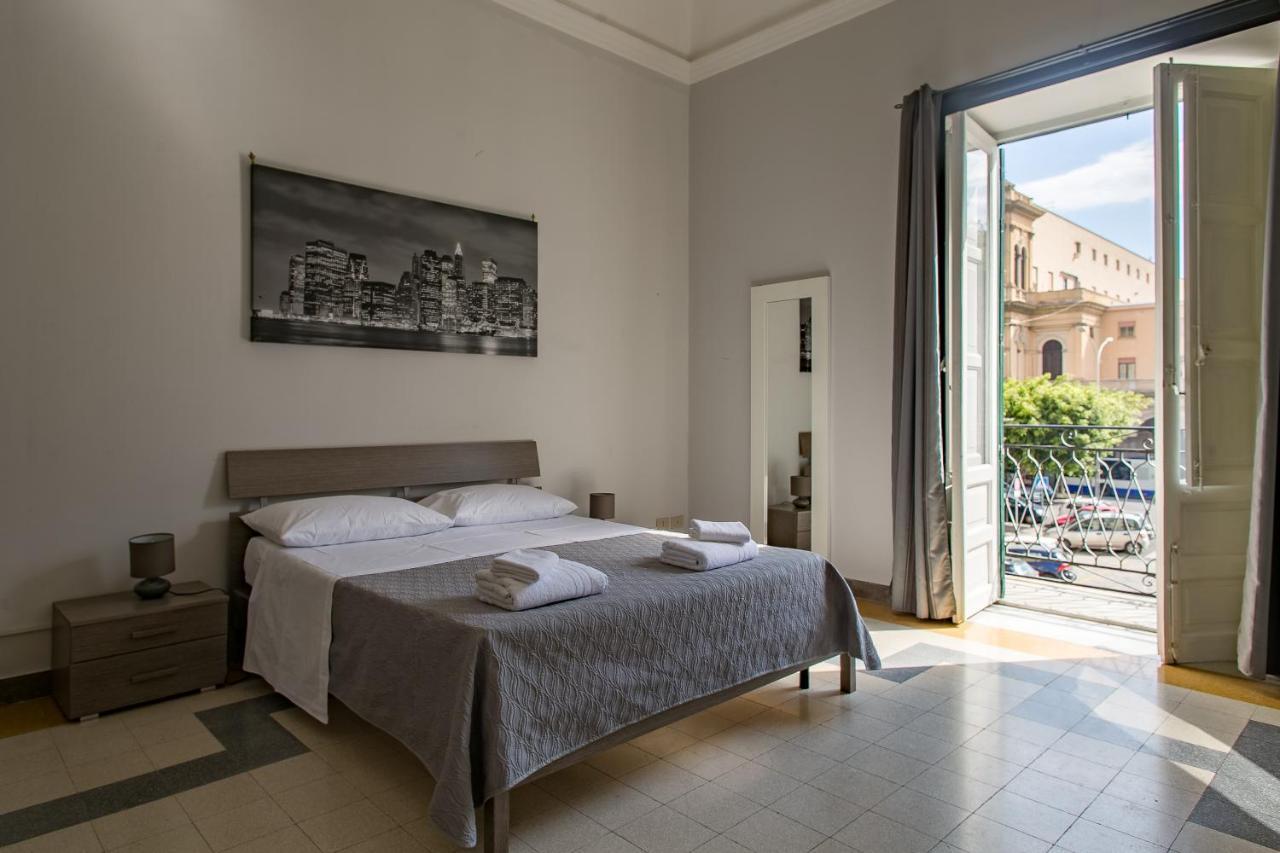 Giachi Friendly Rooms Alla Stazione Палермо Екстер'єр фото